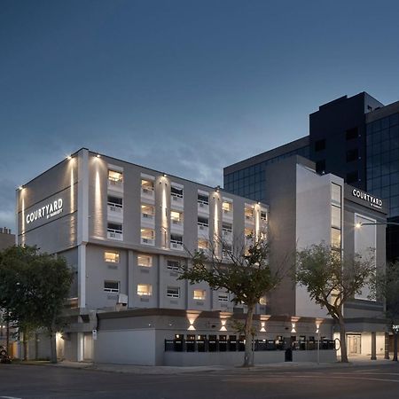 Courtyard By Marriott Regina Downtown Hotell Exteriör bild