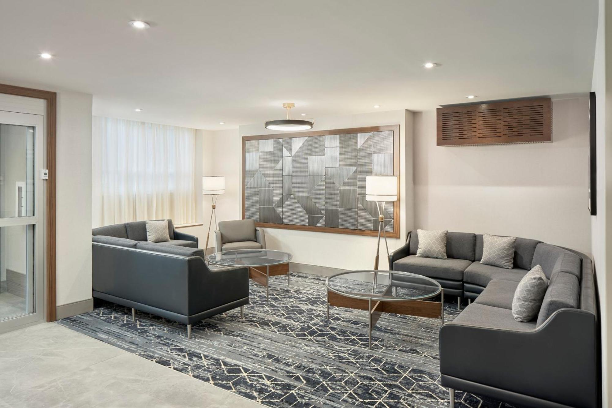 Courtyard By Marriott Regina Downtown Hotell Exteriör bild